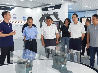 建引领聚合力，业务协同谱新篇——suncitygroup太阳集团科技党支部赴田中精机参观互换